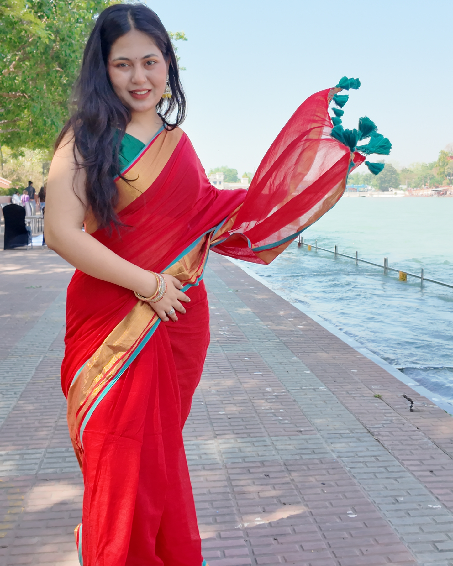 Scarlet Red Pure Mul Cotton Saree with Gold Zari Border & Teal Green Contrast Trim