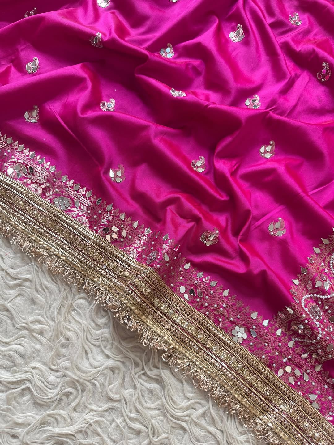 Sindoori Mirror Embellished Banarasi Katan Silk Saree
