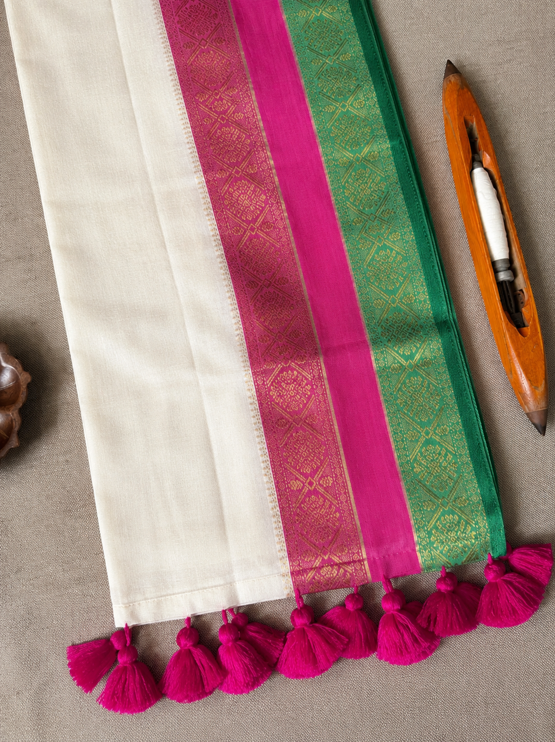 Kanchi Border White Mul Cotton Saree