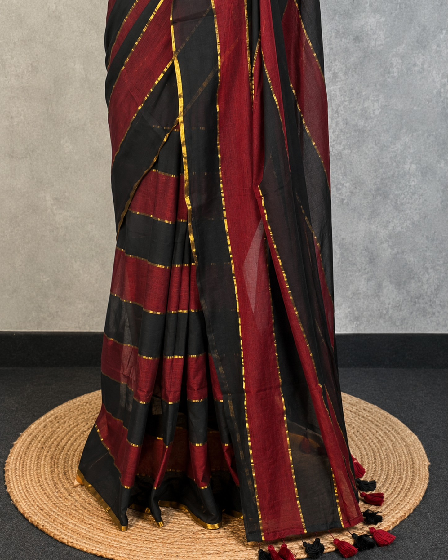 Raagini Stripe Mul Cotton Saree