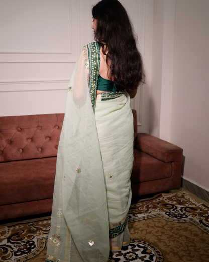 Pista Grace Kota Doria Saree With Bandhej Border