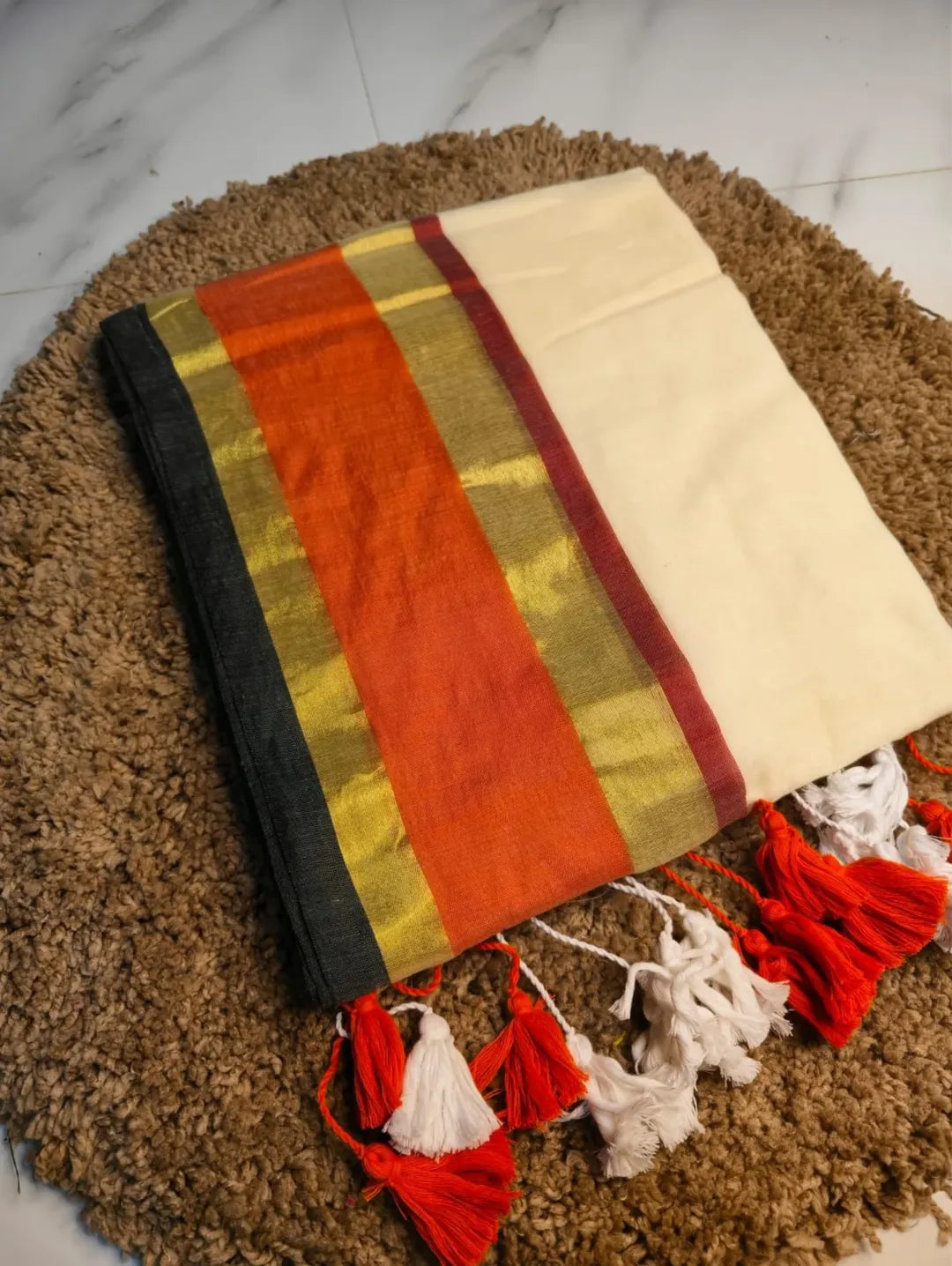 Kasavu Grace Ivory Saree with Contrast Border