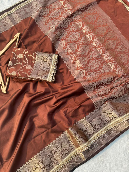 Premium Banarasi Silk Saree with Heavy Zari Border & Pearl Lace Work