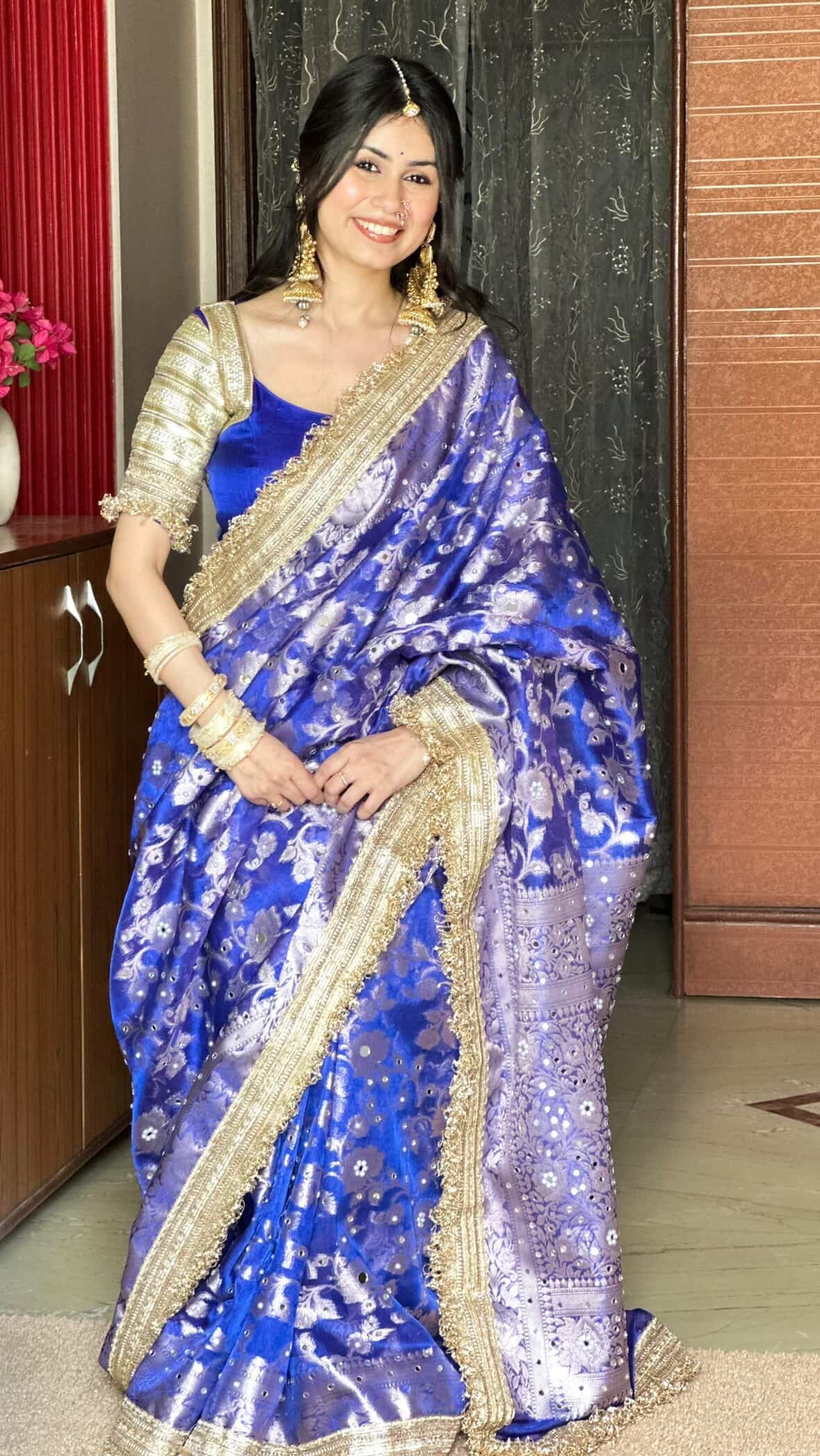 Gulab Jaal Mirror Work Banarasi Saree With Heavy Lace Border