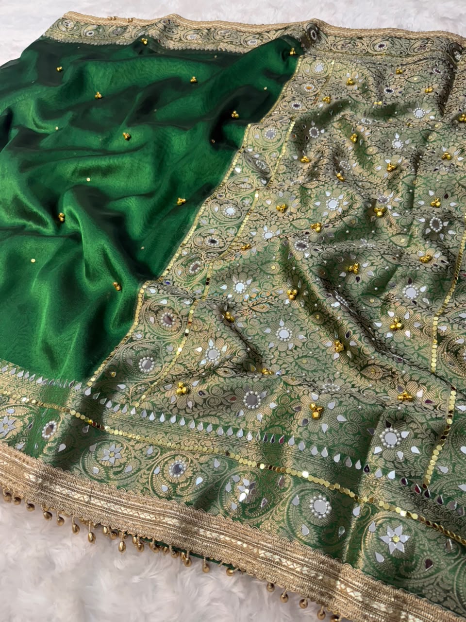 Viral Banarasi Soft Tissue Silk Ghunghroo Saree With Heavy Lace Attached