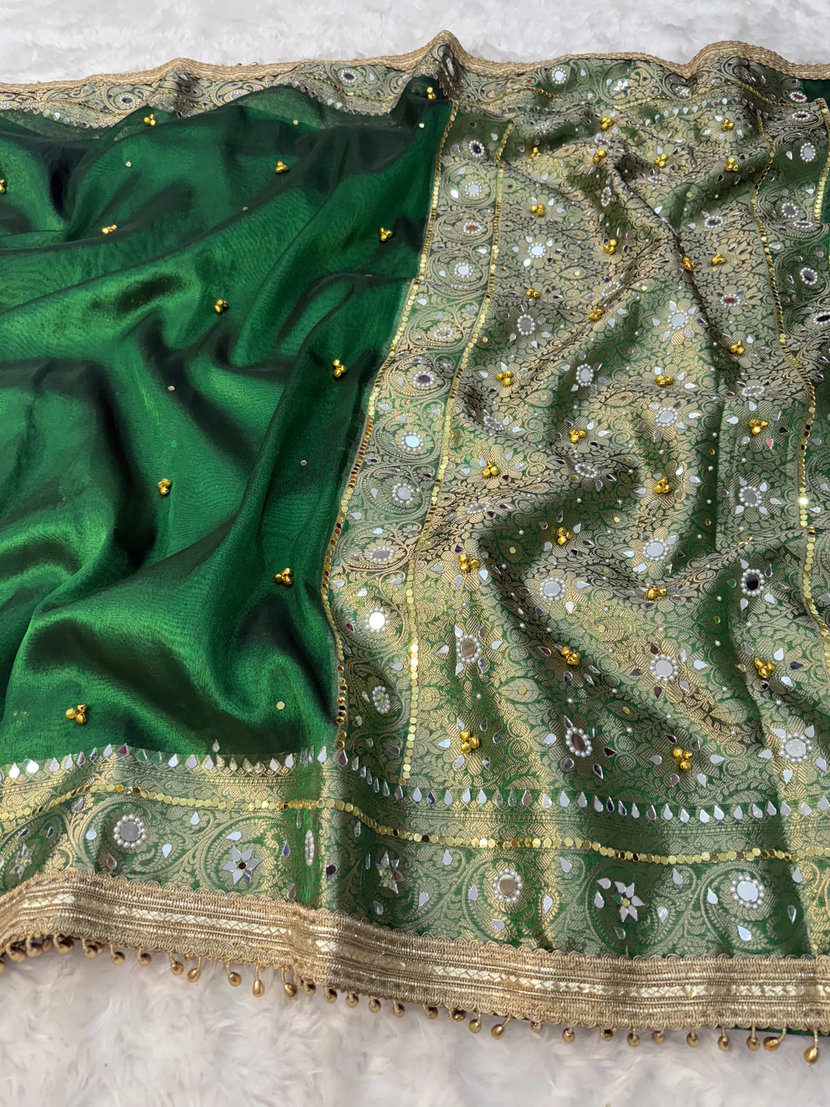 Viral Banarasi Soft Tissue Silk Ghunghroo Saree With Heavy Lace Attached