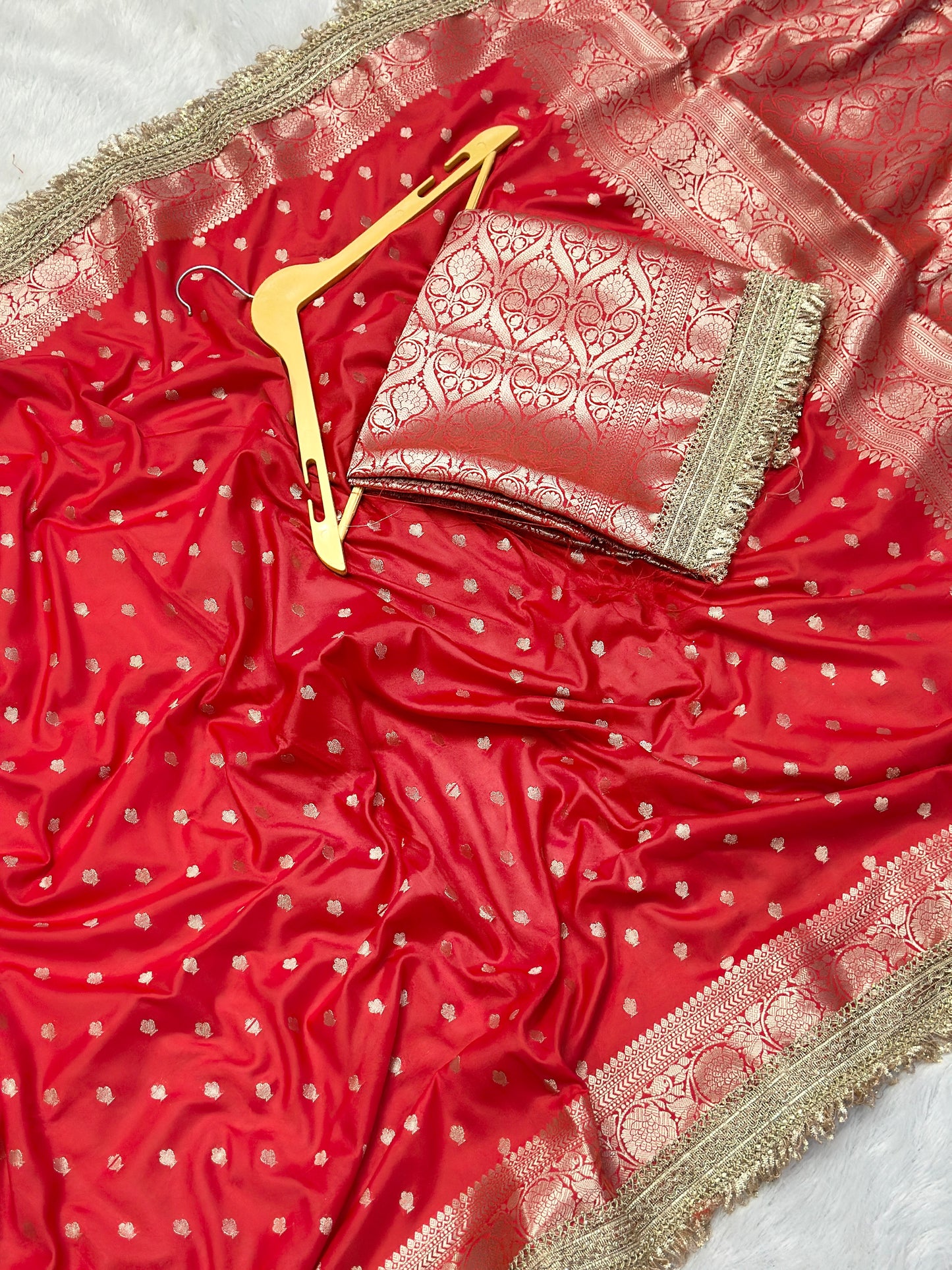 Soft Katan Thousand Buti Banarasi Saree