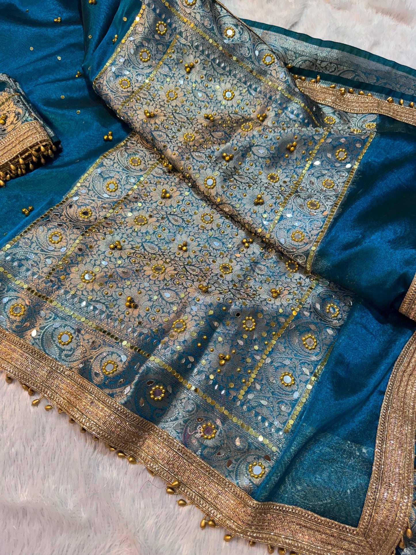 Viral Banarasi Soft Tissue Silk Ghunghroo Saree With Heavy Lace Attached