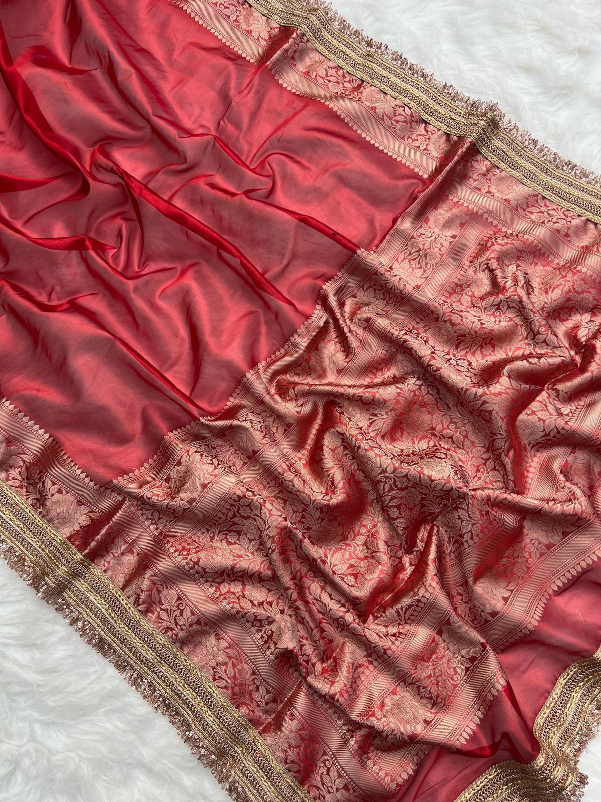 Gulab Border Banarasi Tissue Silk Saree